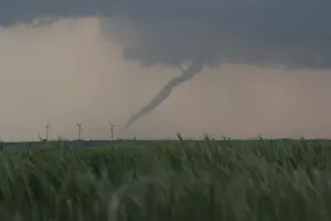 Strong Prints: Tornado