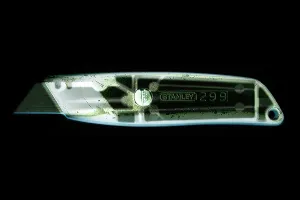 Weapon Prints: X-ray of a boxcutters